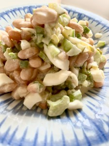 Creamy but not mayo laden, white bean picnic salad
